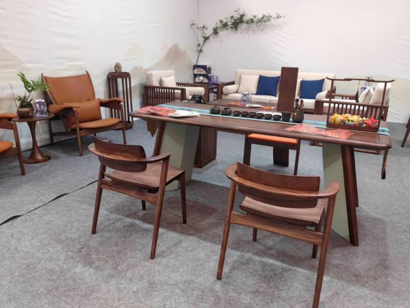 &ldquo;源頭工廠&rdquo;突圍 寶坻區(qū)成立家具產(chǎn)業(yè)聯(lián)盟 助力特色產(chǎn)業(yè)做大做強(qiáng)