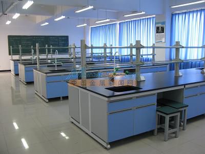 購買好的四川制藥廠實(shí)驗(yàn)室家具優(yōu)選金奧實(shí)驗(yàn)設(shè)備 ,四川食品廠實(shí)驗(yàn)臺