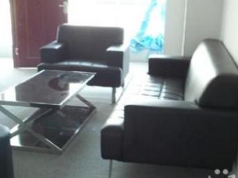 福田辦公家具工廠直銷 價(jià)格低廉、支持定做，為您的辦公空間添彩